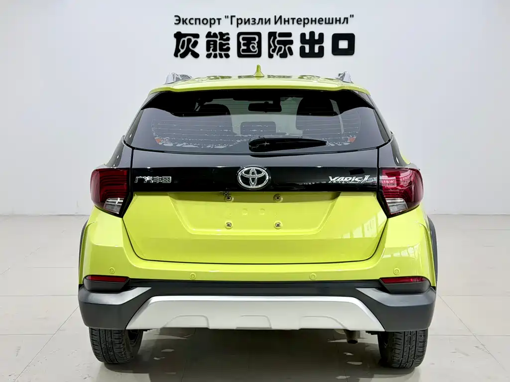 Toyota Yaris L 2021