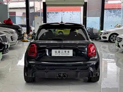 MINI MINI 2021