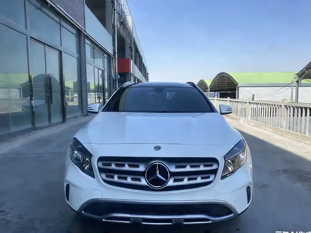 Mercedes-Benz GLA 2018 — фото 2