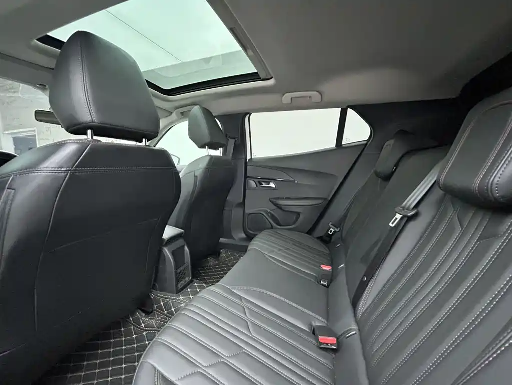 Peugeot 2008 2022