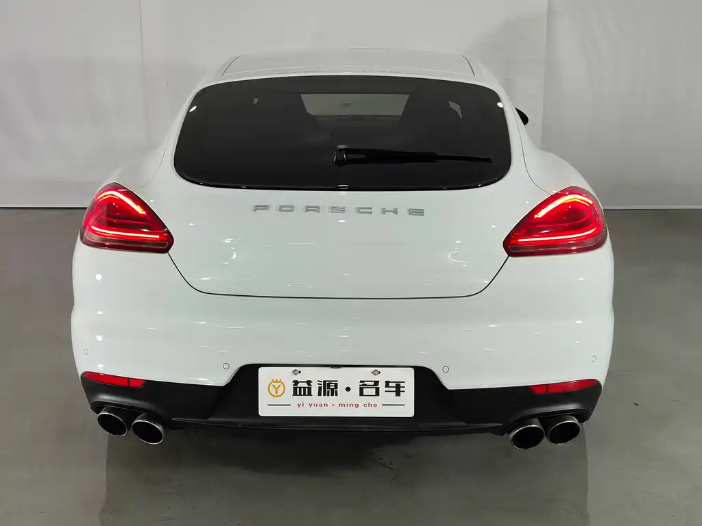 Porsche Panamera 2015 — фото 16