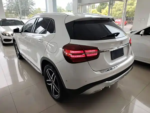 Mercedes-Benz GLA 2017