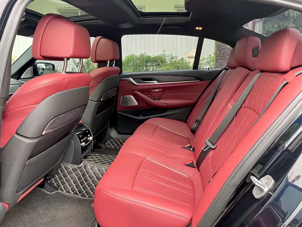 BMW 5 Series 2024