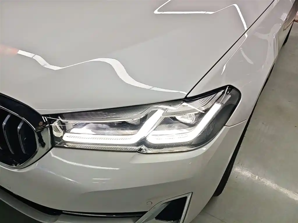BMW 5 Series 2023 — фото 18