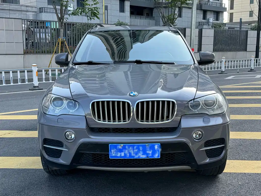 BMW X5 2012 — фото 2