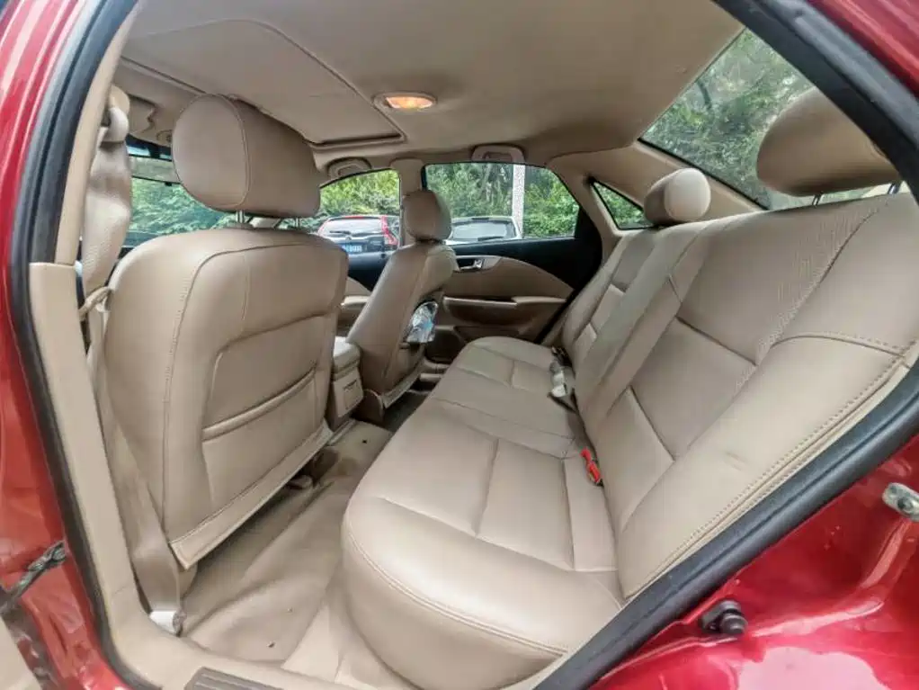Buick Excelle 2013