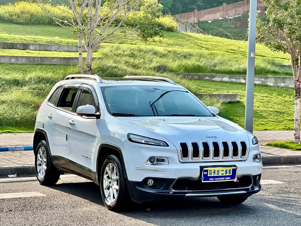 Jeep Cherokee 2018 — фото 3