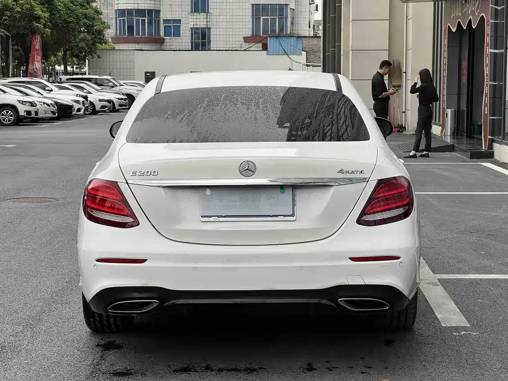 Mercedes-Benz E-Class 2018 — фото 10