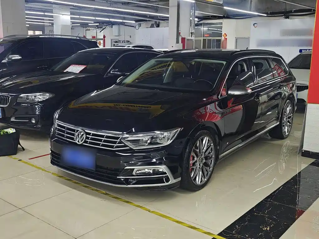 Volkswagen Viloran 2017 — фото 1