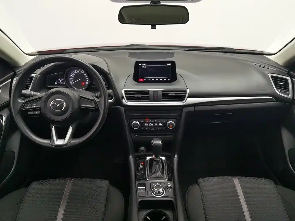 Mazda 3 Axela 2018