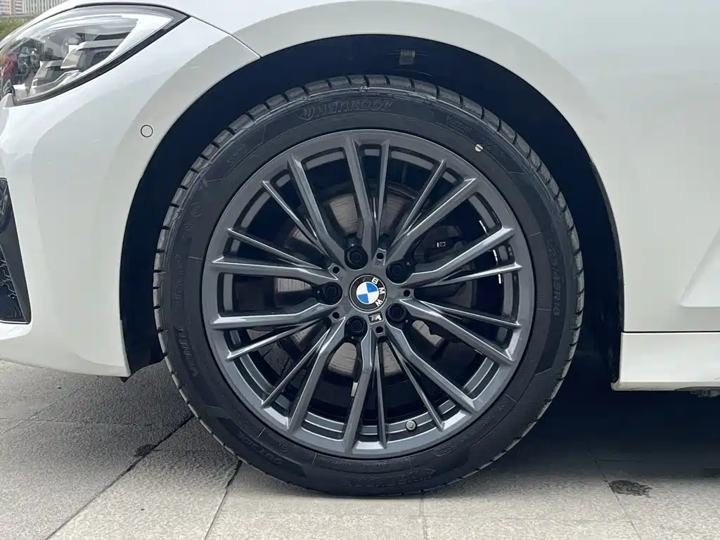BMW 3 Series 2020 — фото 10