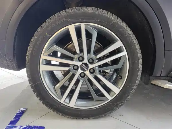 Audi Q5L 2023