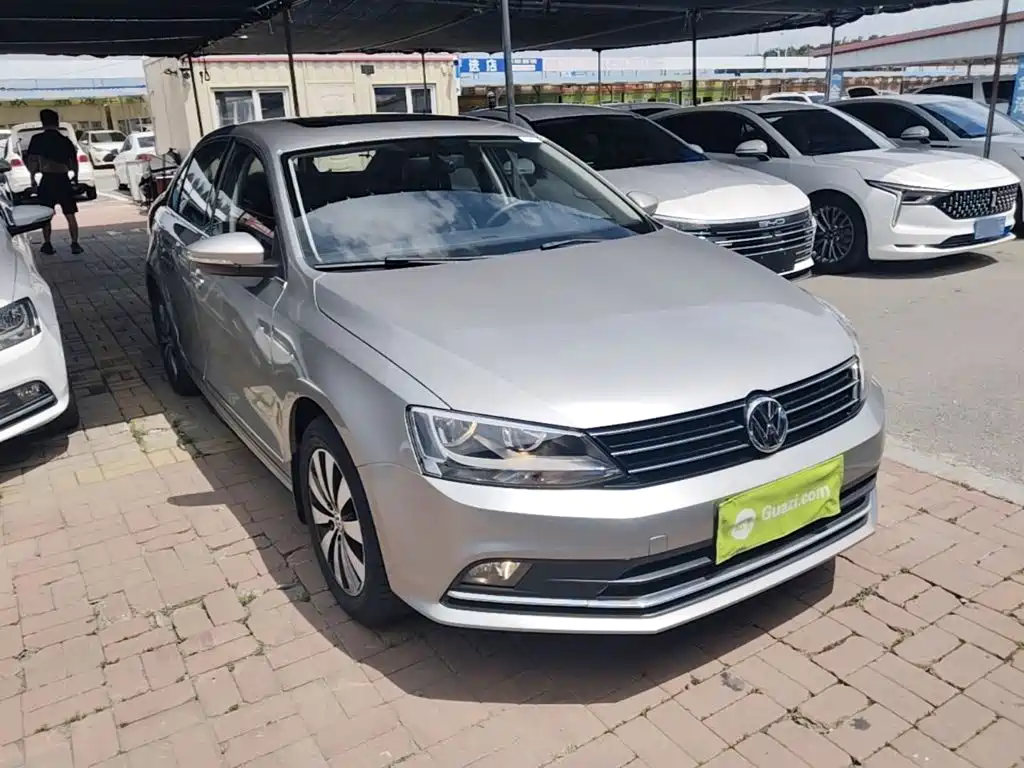 Volkswagen Sagitar 2019