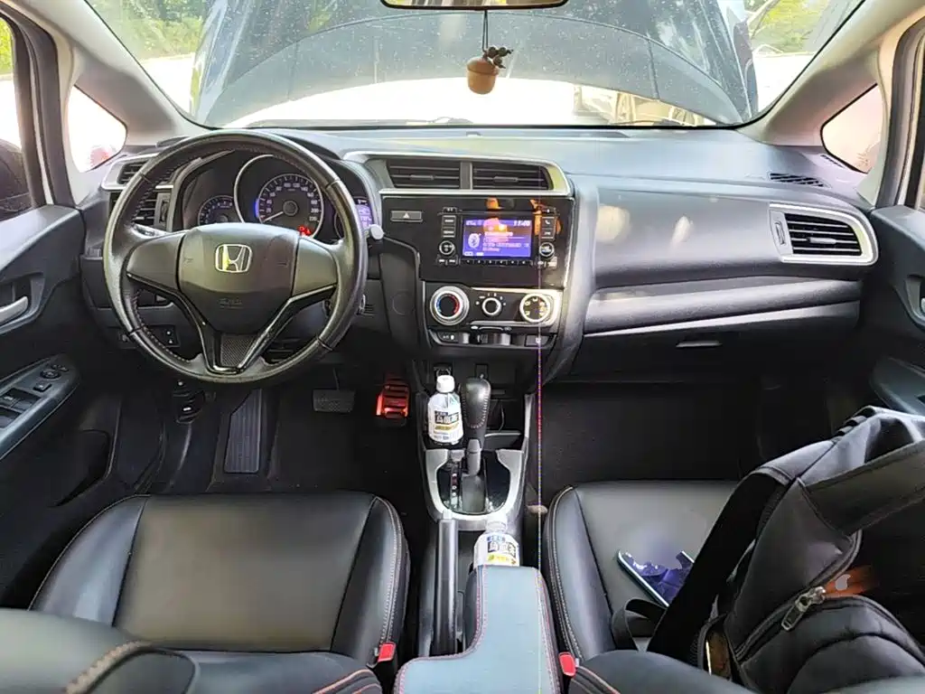 Honda Fit 2018 — фото 10