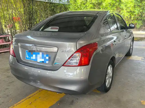 Nissan Sunny 2014