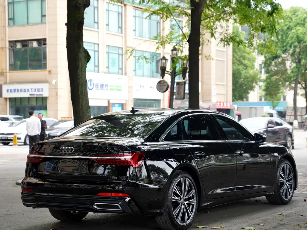 Audi A6L 2021 — фото 23