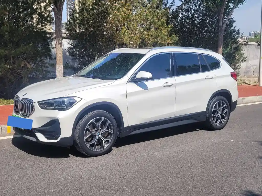 BMW X1 2020 — фото 1