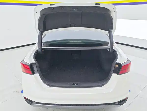 Nissan Teana 2021
