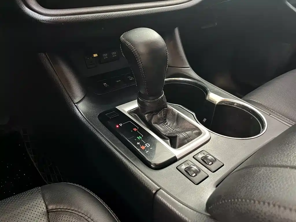 Toyota Highlander 2018 — фото 12