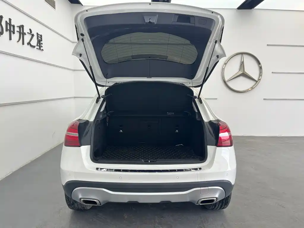 Mercedes-Benz GLA 2019 — фото 12
