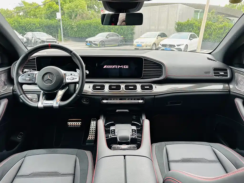 Mercedes-Benz GLE Coupe AMG 2025 — фото 11