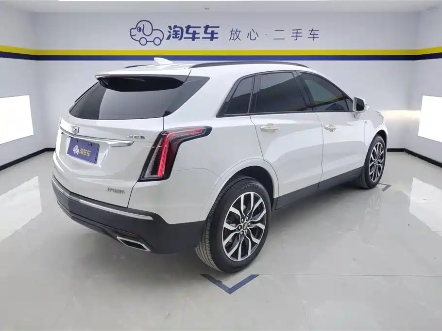 Cadillac XT5 2022 — фото 3