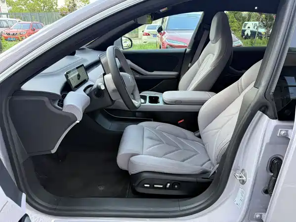 NIO ET5T 2025