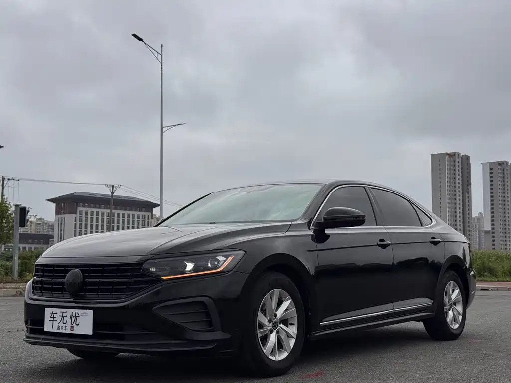 Volkswagen Passat 2023