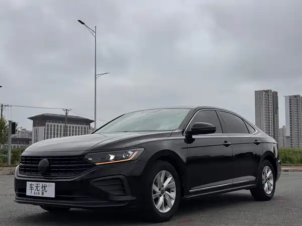Volkswagen Passat 2023