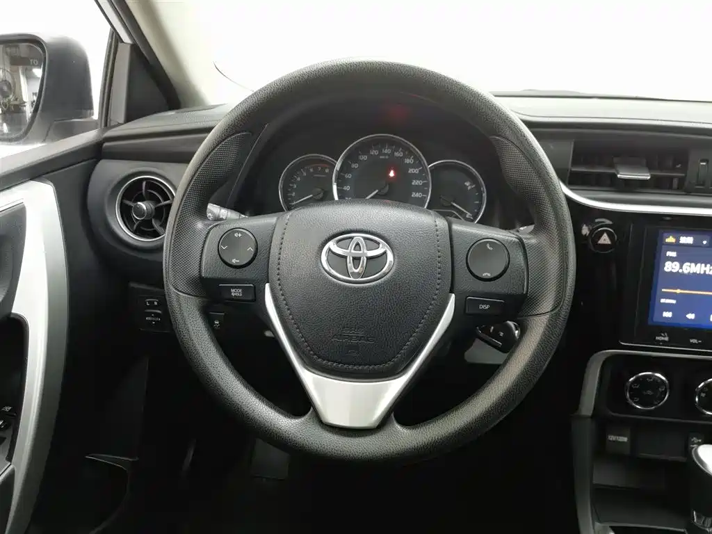 Toyota Levin 2018 — фото 11