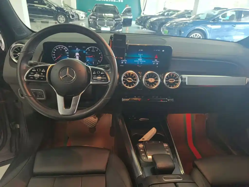 Mercedes-Benz GLB 2021 — фото 10