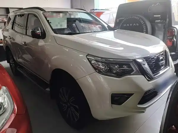 Nissan Terra 2019