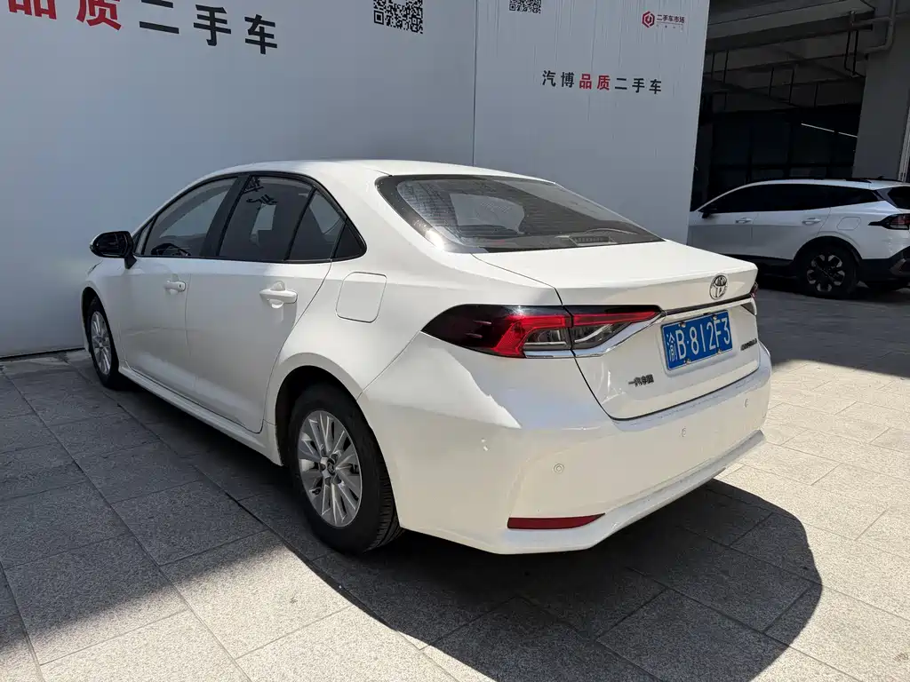 Toyota Corolla 2022 — фото 11