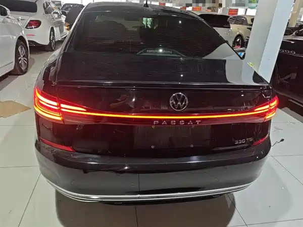 Volkswagen Passat 2024