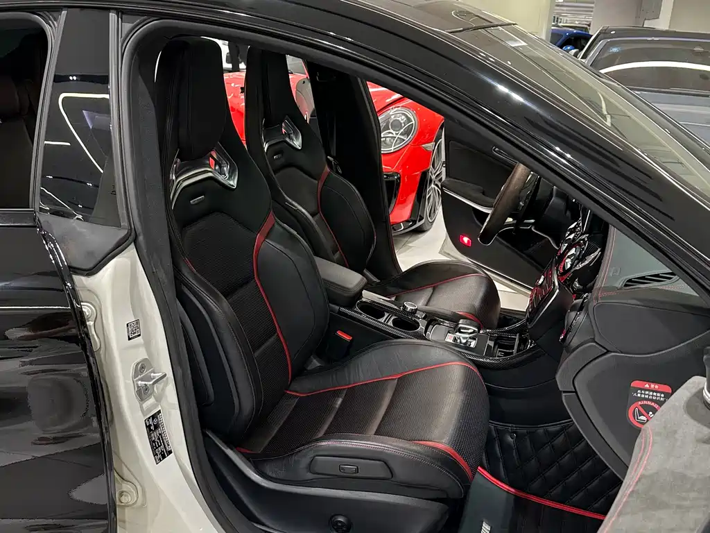 Mercedes-Benz CLA AMG 2015 — фото 12