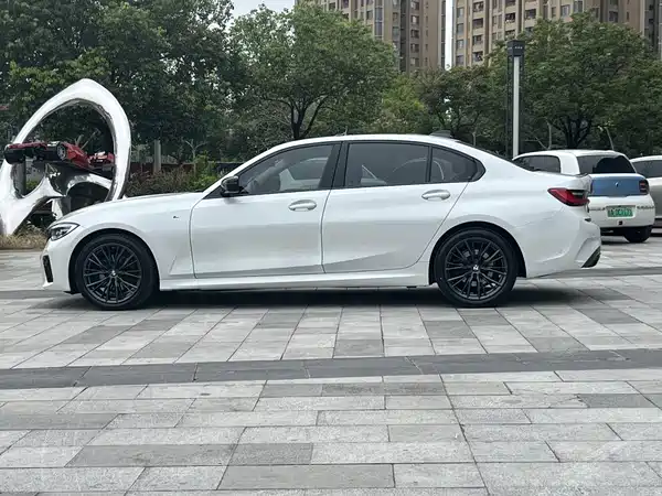 BMW 3 Series 2020