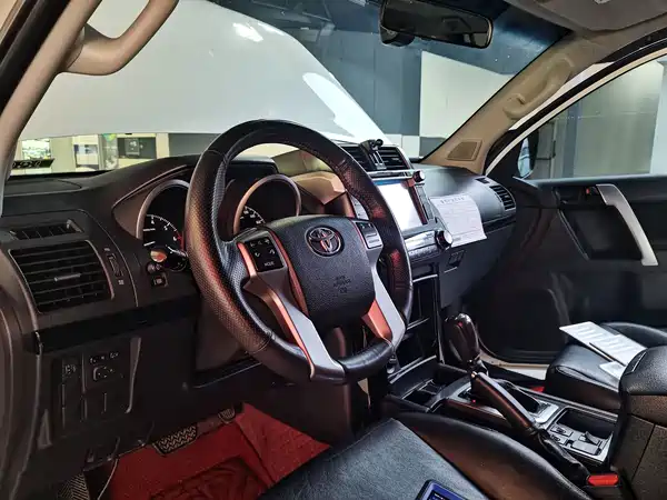 Toyota Prado 2015