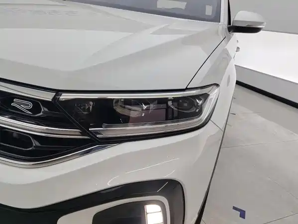 Volkswagen T-Roc 2024