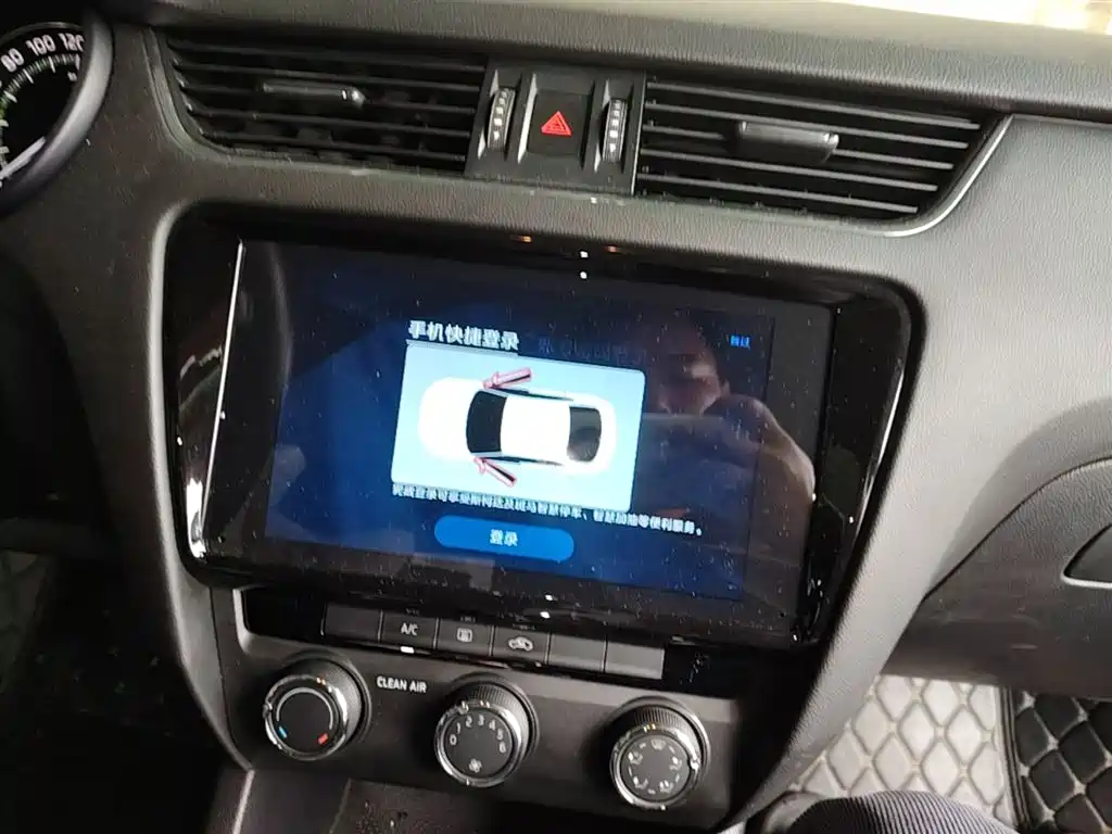 Skoda Octavia 2019 — фото 13