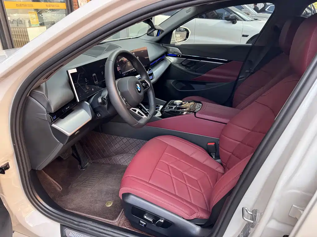 BMW 5 Series 2024