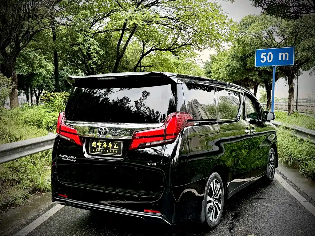 Toyota Alphard 2018 — фото 4
