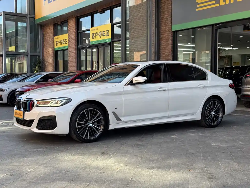 BMW 5 Series 2022
