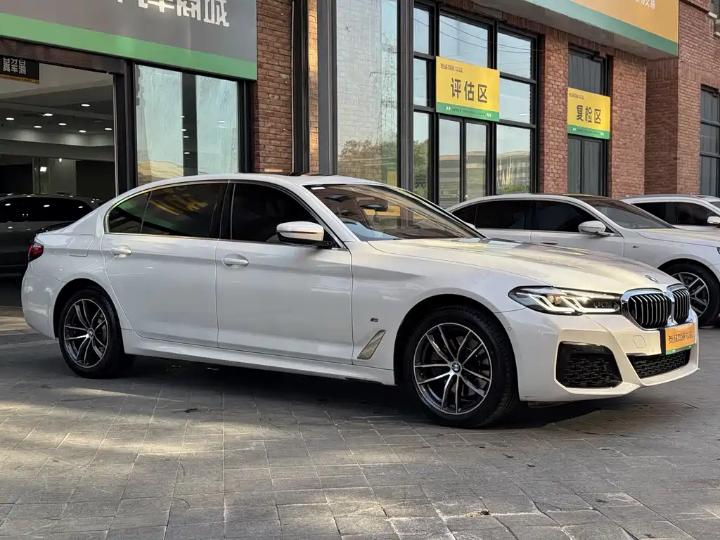 BMW 5 Series 2024