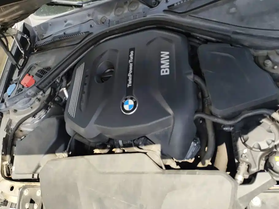 BMW 3 Series 2017 — фото 10
