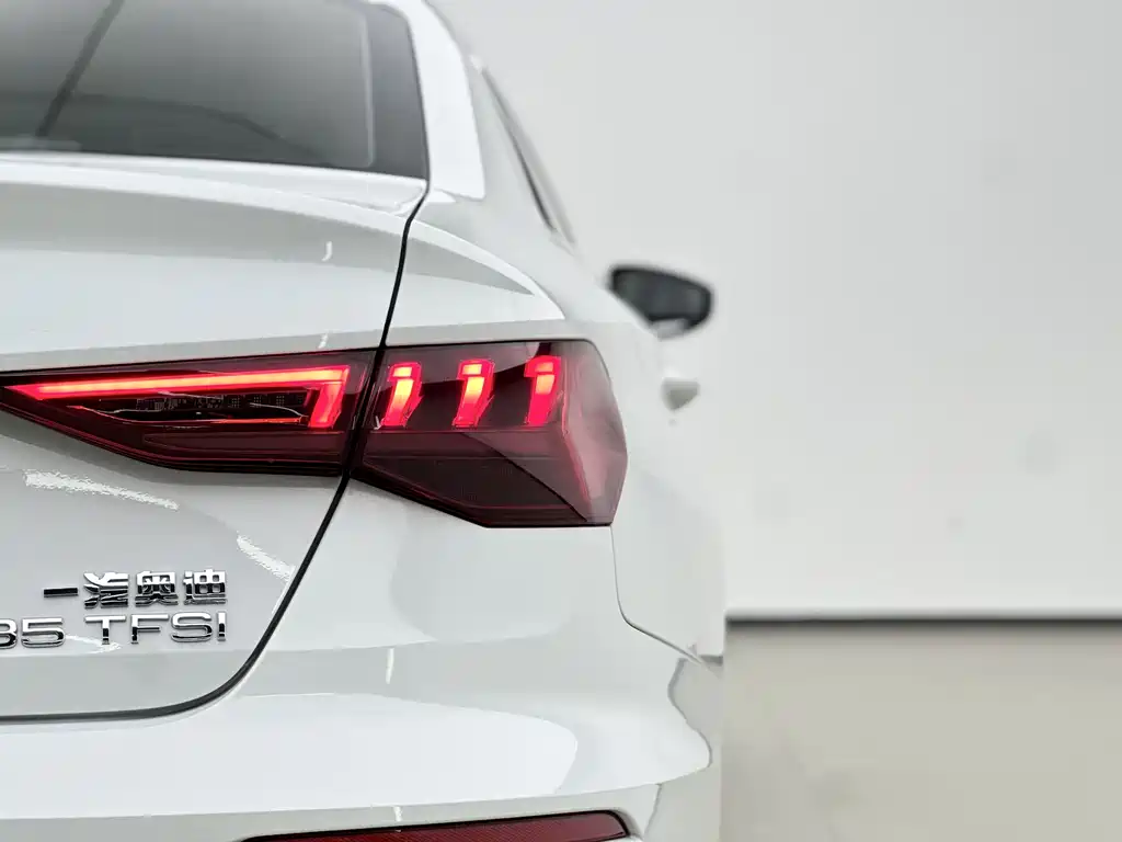 Audi A3 2021 — фото 14