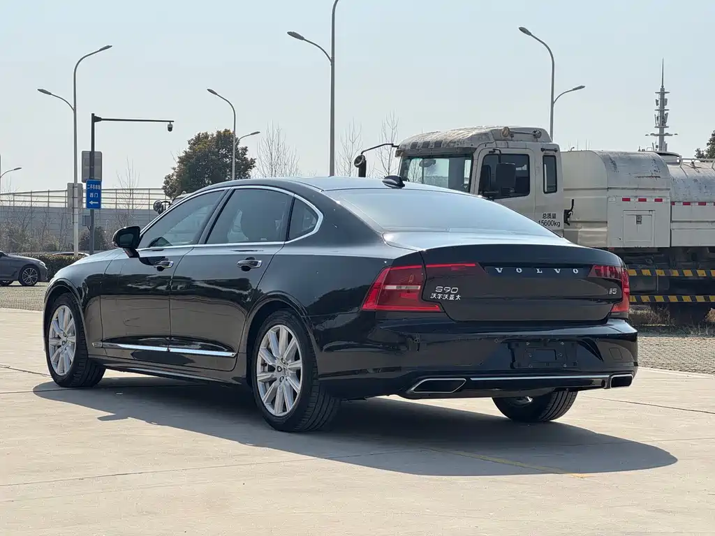 Volvo S90 2019 — фото 6