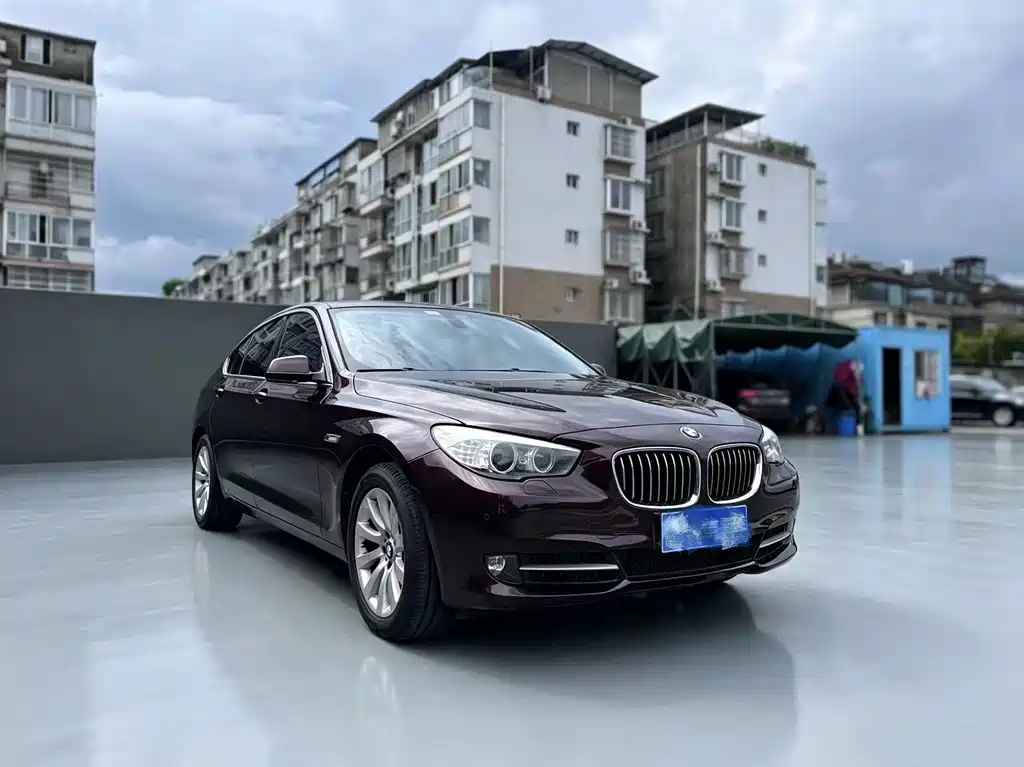 BMW 5 Series GT 2012 — фото 3