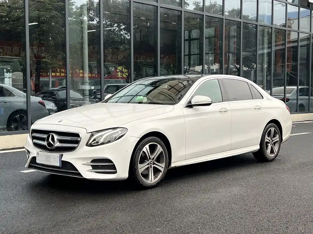 Mercedes-Benz E-Class 2017 — фото 1