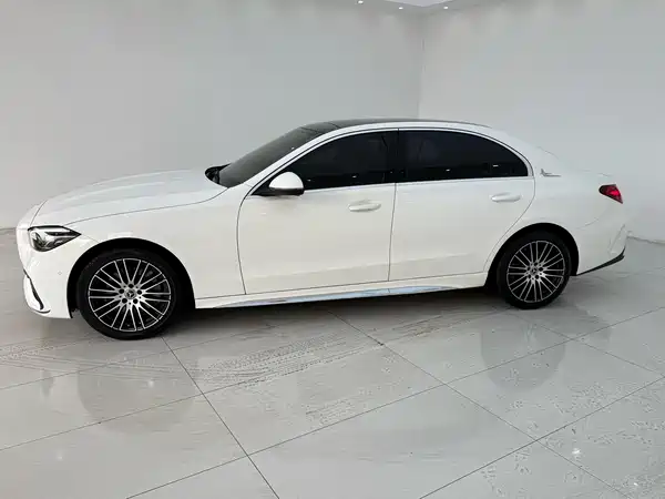 Mercedes-Benz C-Class 2023