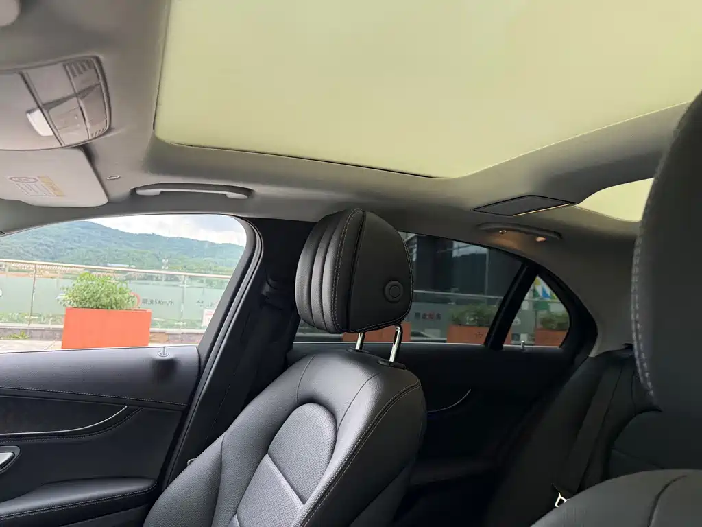 Mercedes-Benz C-Class 2020 — фото 30